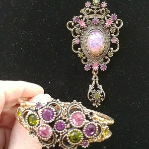 MINT Vintage Brooch Pendant with matching earrings